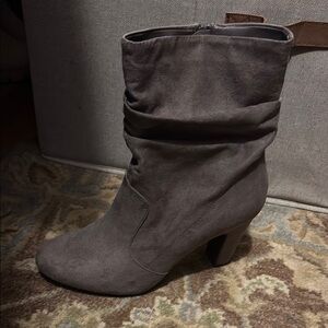 Women's Gray Ankle Boots